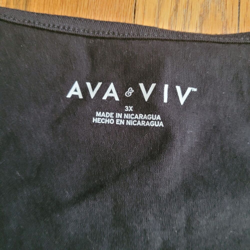 Ava & Viv Black Sweetheart Neck Top Featuring A Ruched Bust Size 3X NWOT - Picture 4 of 5